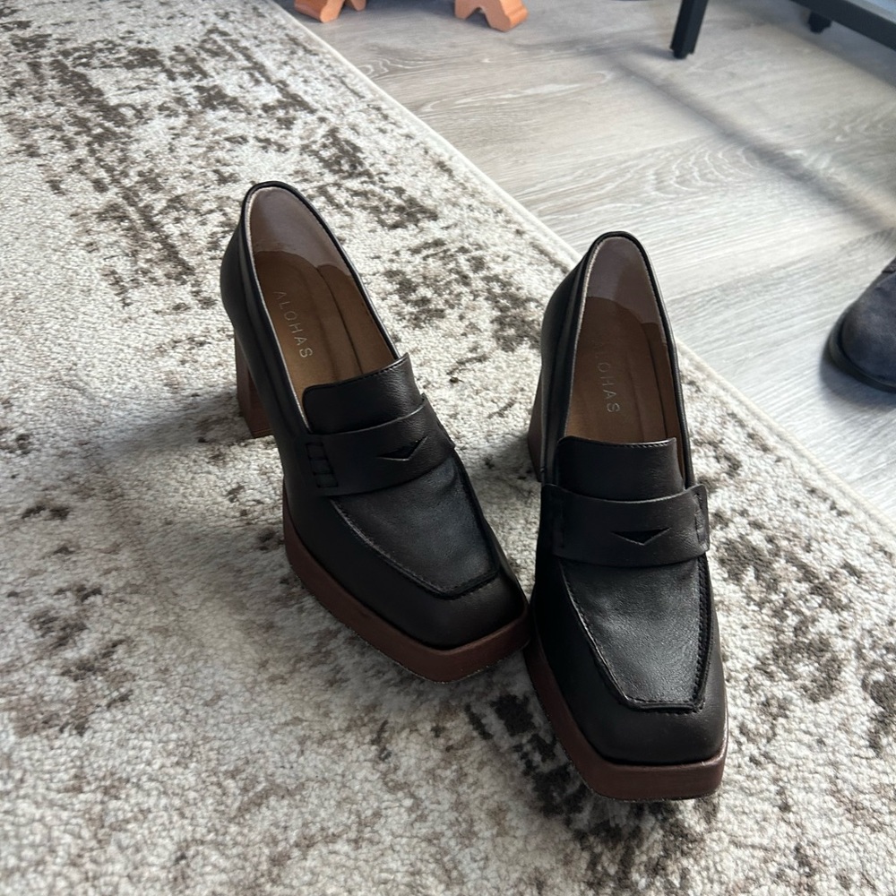 Alohas Women's Heeled Loafers - dark brown genuine leather - 7